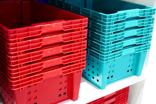 塑料卡板箱选购全攻略 从材质到尺寸的全面指南