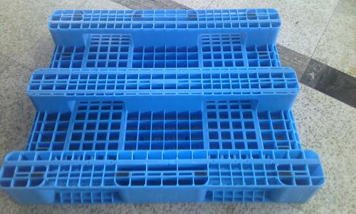 塑料托盘的材质、类型及其应用